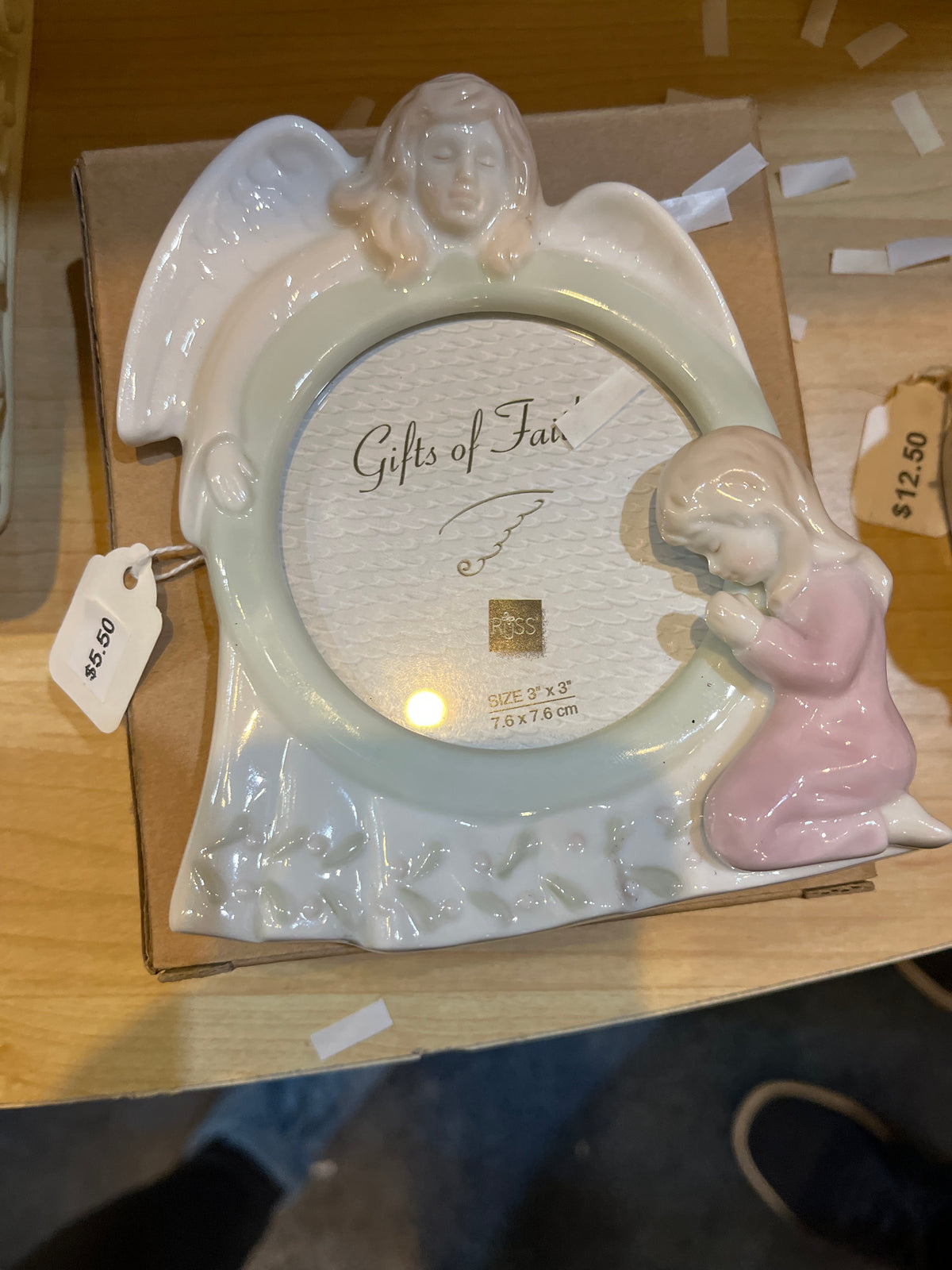 Angel praying girl 3x3 frame