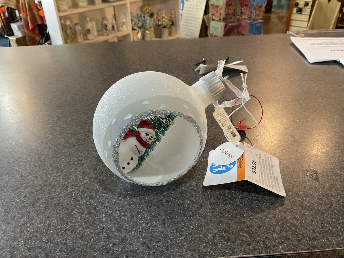 Demdaco snowman ball white