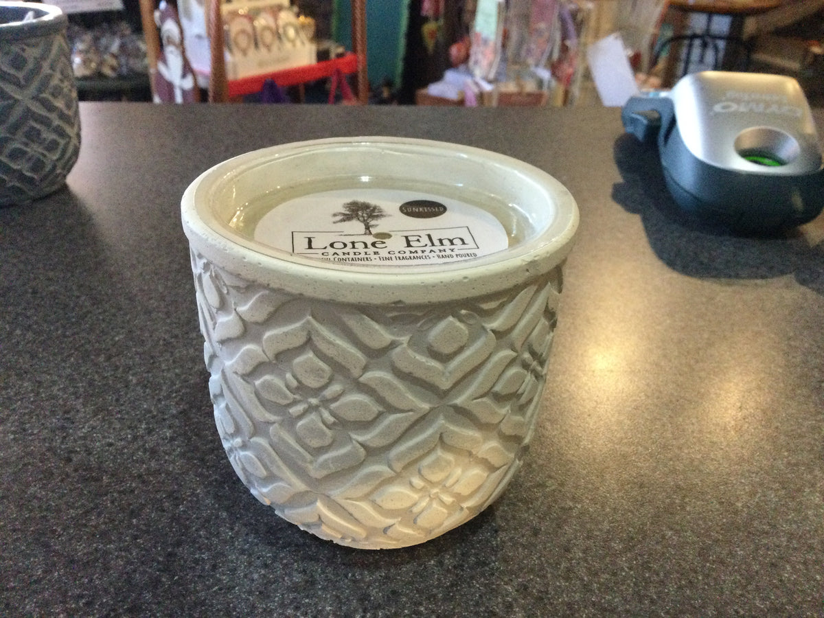 Sunkissed candle white chalk