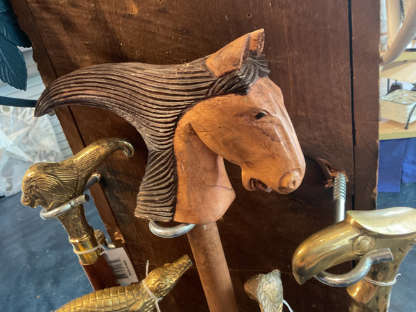 C031 Horse Cane