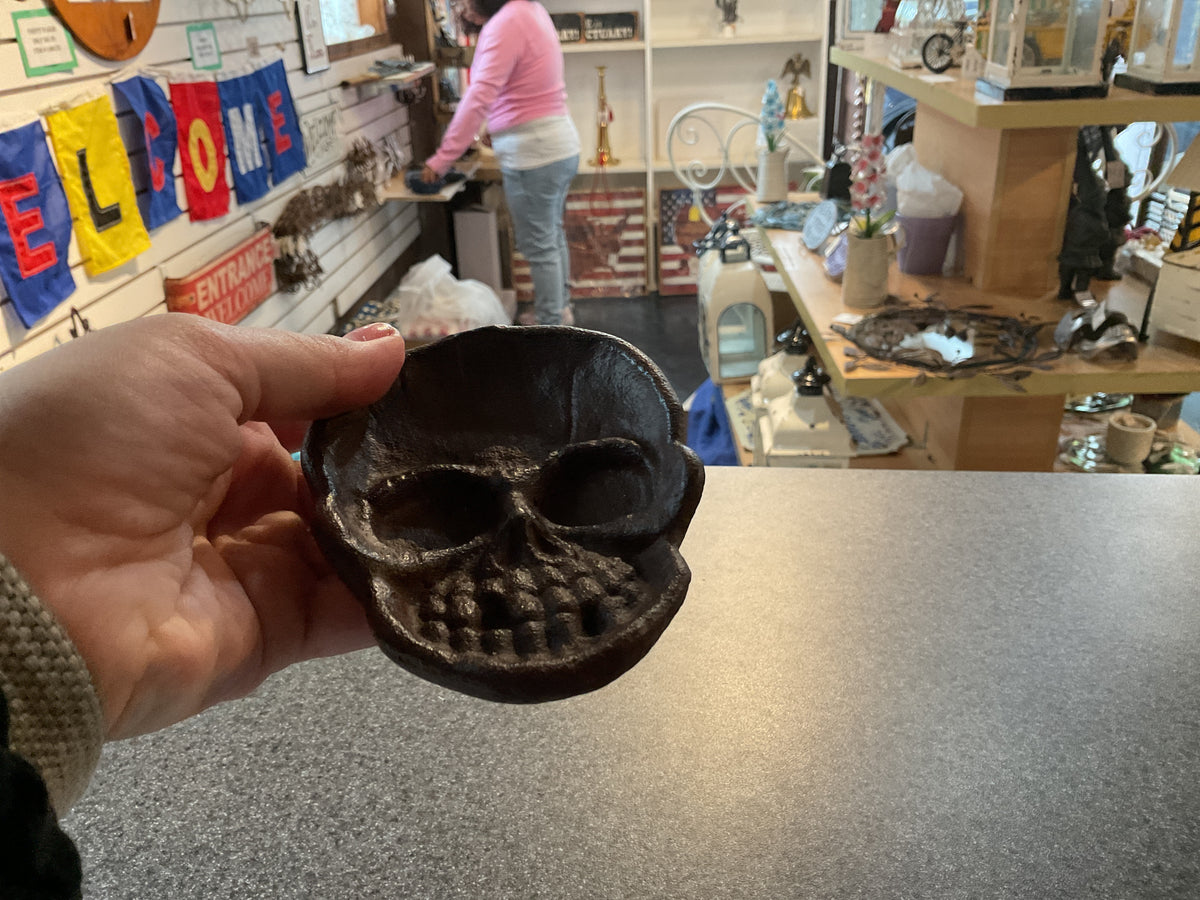 Ux4377 skull key tray