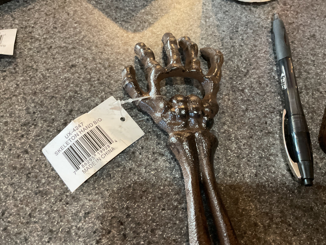UX 4247