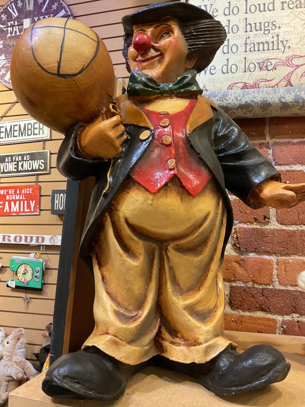 PP162 Clown With Balloon