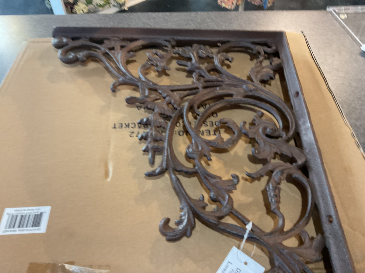 Floral bracket