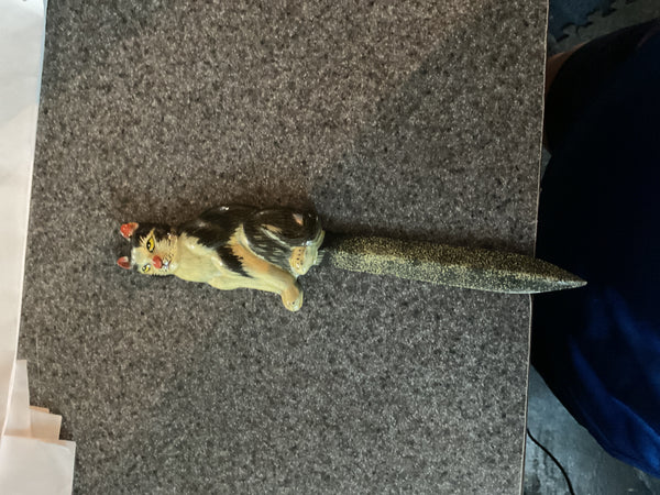 D285 cat letter opener