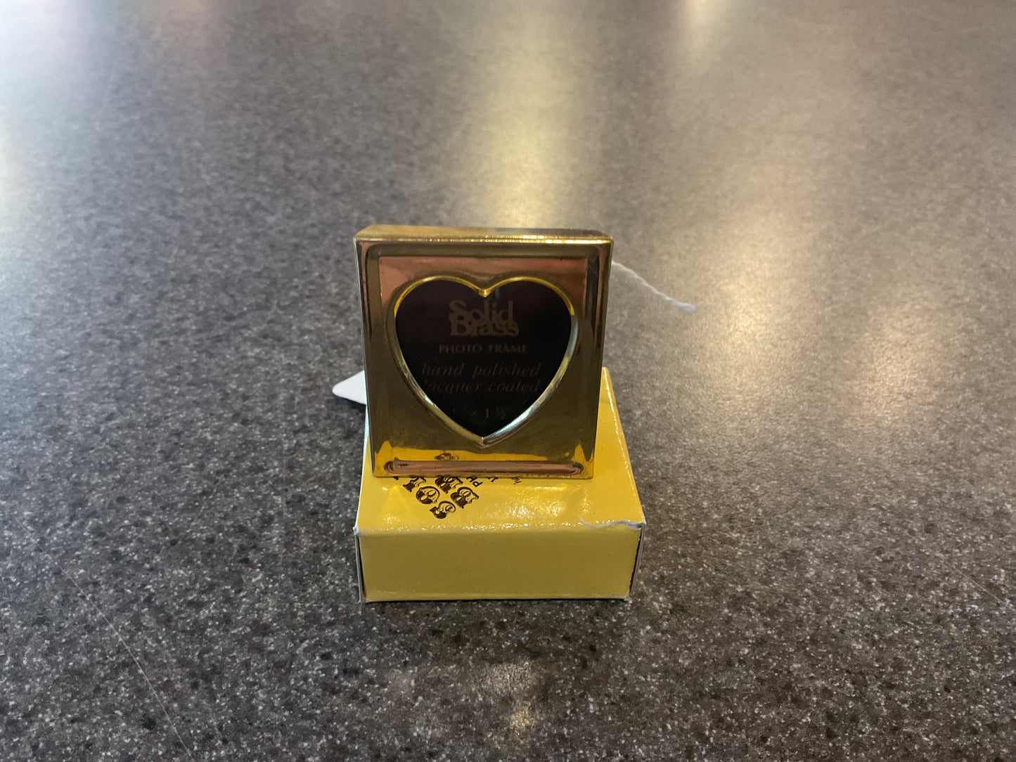 A511 BRASS HEART FRAME 1x1-1/2